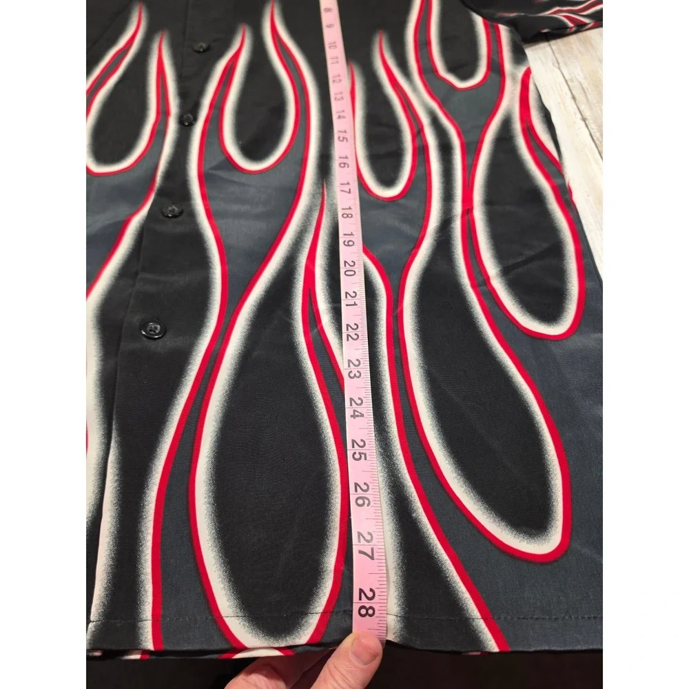 Sapphire Lounge Mens Flame Print Button Down Shirt Black Red Short Sleeve Medium